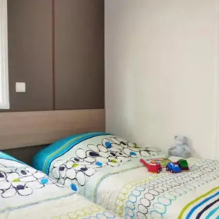 مكان تخييم Mobilhome 4 Etoiles - Eebaef